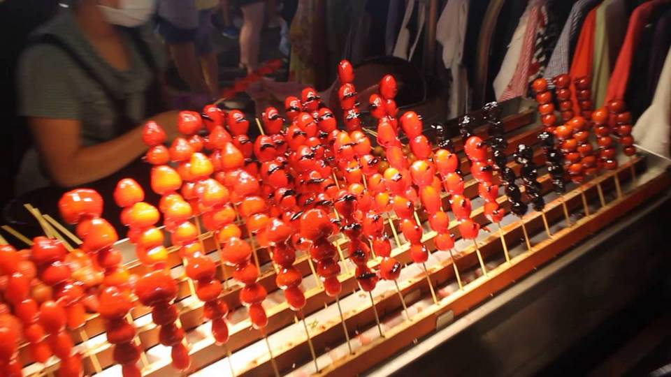 tanghulu fengjia night market must eat,taichung fengjia night market,what to eat at fengjia night market (1)