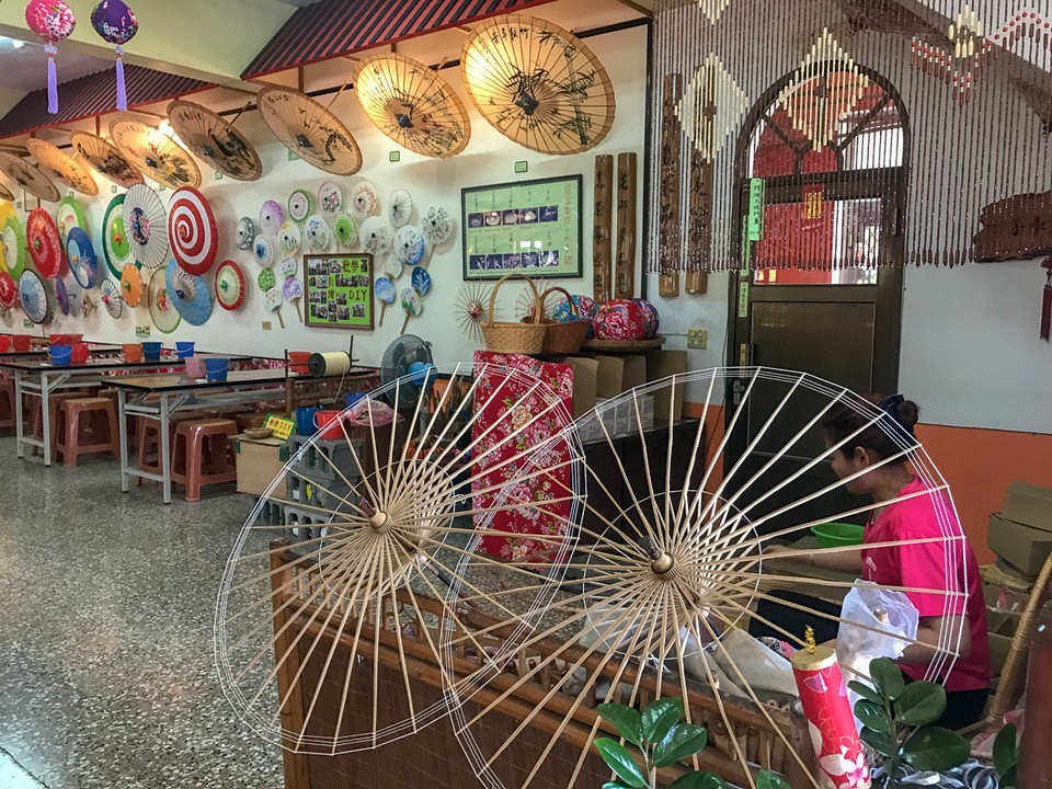 Visiting Meinong Folk Village,kaohsiung,qishan old street (9)