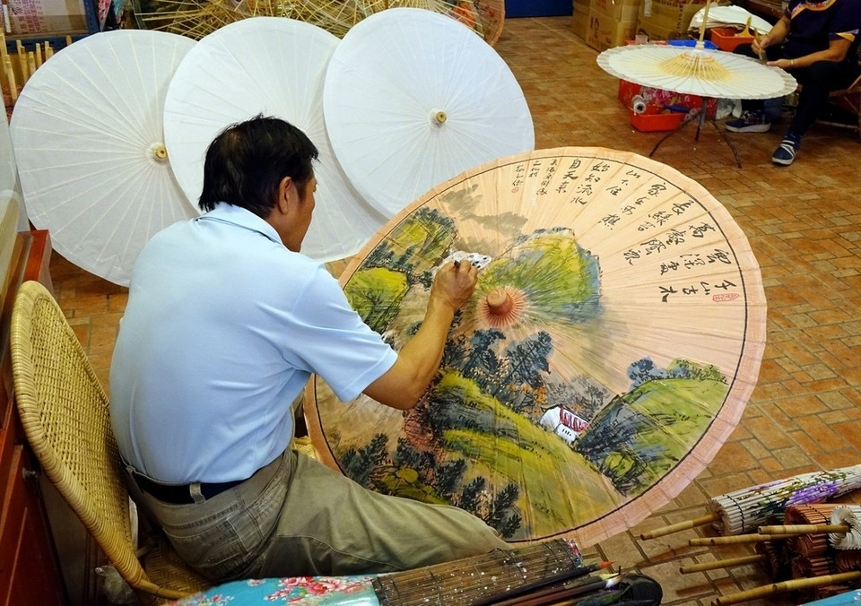 Visiting Meinong Folk Village,kaohsiung,qishan old street (9)