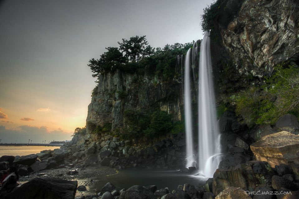 Jeonbang falls,jeju day trip,jeju island trip blog,jeju itinerary blog,jeju one day trip,jeju trip itinerary,one day in jeju (1)