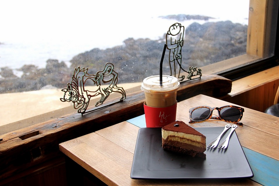 bomnal cafe jeju,jeju day trip,jeju island trip blog,jeju itinerary blog,jeju one day trip,jeju trip itinerary,one day in jeju (1)
