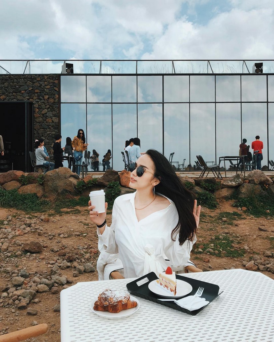 Cafe Aewol Monsant – GD coffee,4 days in jeju,jeju 4 days 3 nights itinerary,jeju 4d3n itinerary,jeju island itinerary,jeju itinerary 4 days (4)