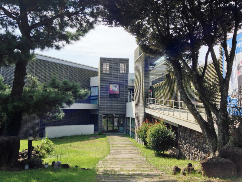 Jeoji Art Village (Jeoji ArtistVille) and the Jeju Museum of Contemporary Art,v (12)