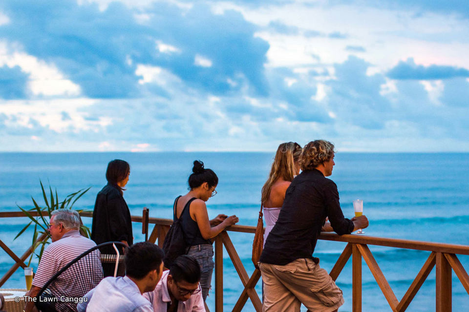 The Lawn Beach Lounge canggu blog (7)