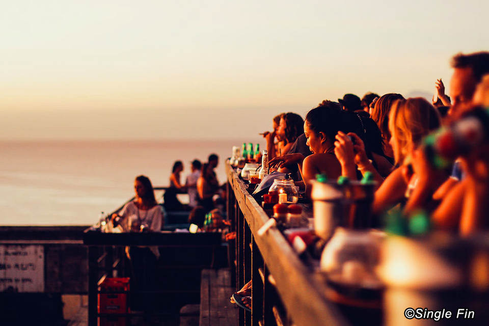 single fin bali,best beach club in uluwatu,uluwatu beach club,top beach clubs in uluwatu (1)
