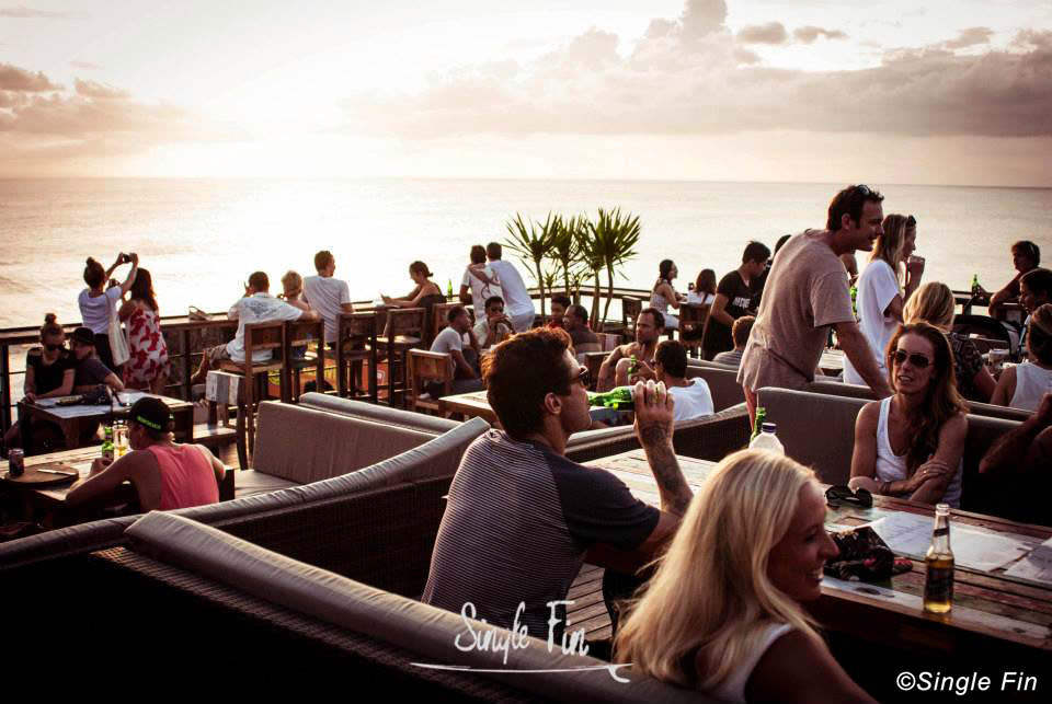 single fin bali,best beach club in uluwatu,uluwatu beach club,top beach clubs in uluwatu (1)