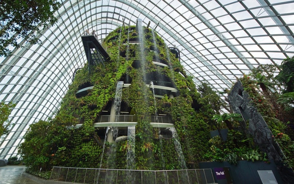 The Cloud Forest,gardens by the bay blog,gardens by the bay singapore,how to visit gardens by the bay,gardens by the bay guide (1)