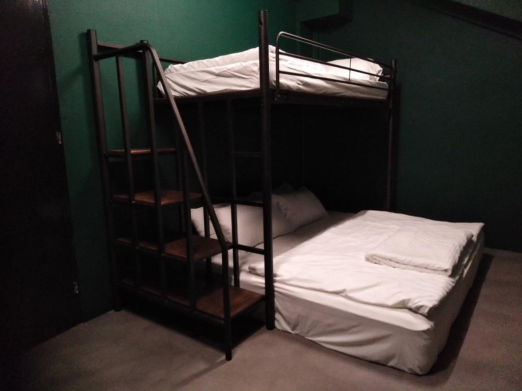 Wink Capsule Hostel @ Chinatown,best hostel in singapore,best place to stay in singapore on a budget,budget hostel in singapore (12)