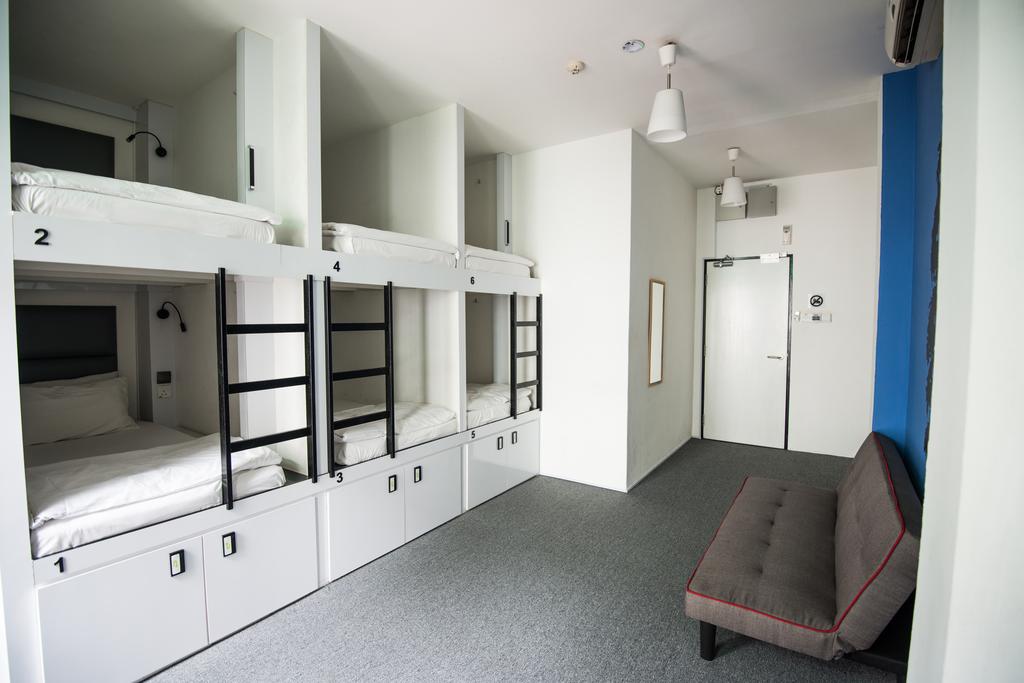 Wink Capsule Hostel @ Chinatown,best hostel in singapore,best place to stay in singapore on a budget,budget hostel in singapore (1)