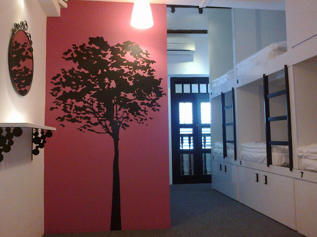 Wink Capsule Hostel @ Chinatown,best hostel in singapore,best place to stay in singapore on a budget,budget hostel in singapore (1)