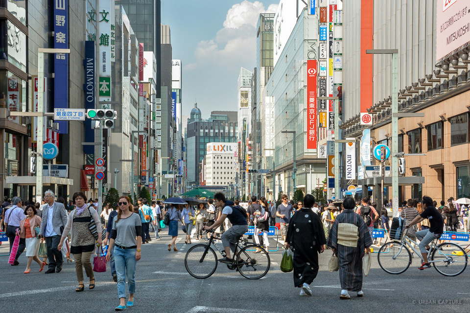Chuo Dori, Ginza, Tokyo, Japan