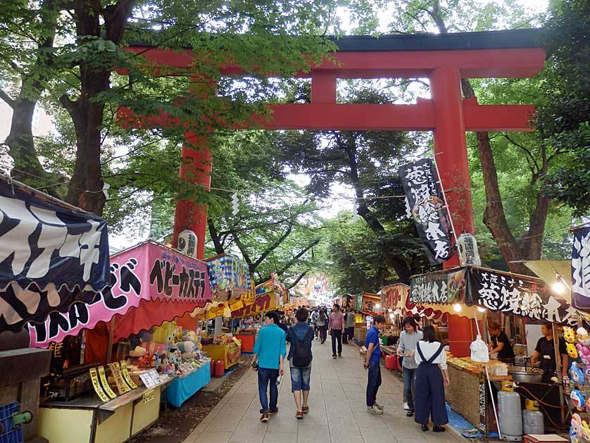 Hanazono Jinja Shrine,best neighborhoods in tokyo for tourist,best neighbourhoods in tokyo,coolest neighborhoods in tokyo (1)