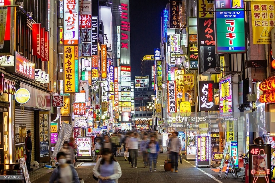street shinjuku,best neighborhoods in tokyo for tourist,best neighbourhoods in tokyo,coolest neighborhoods in tokyo (1)