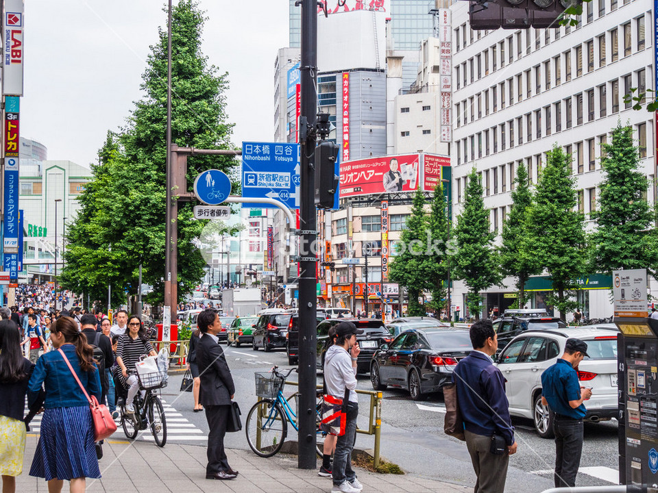 street shinjuku,best neighborhoods in tokyo for tourist,best neighbourhoods in tokyo,coolest neighborhoods in tokyo (1)