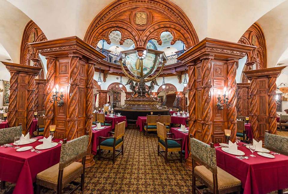 The beautiful, luxurious Magellan’s restaurant at DisneySea park.