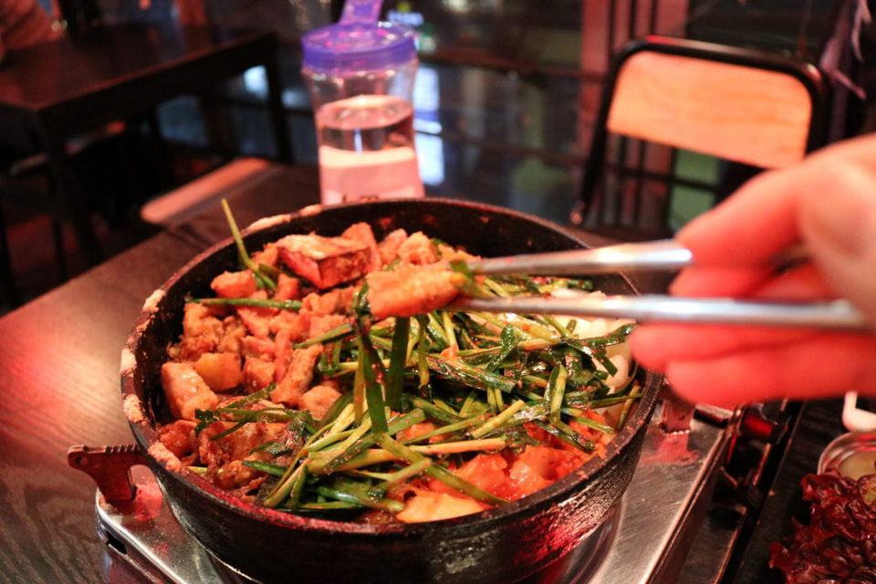 Ilbeonji Gopchang Kkomjangeo Korean BBQ,best street food area in seoul,where to eat korean street food in seoul,where to eat street food in seoul (1)