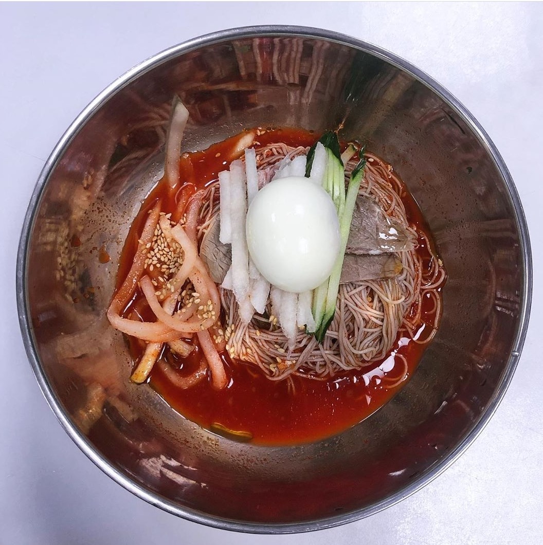 Naengmyeon cold noodles
