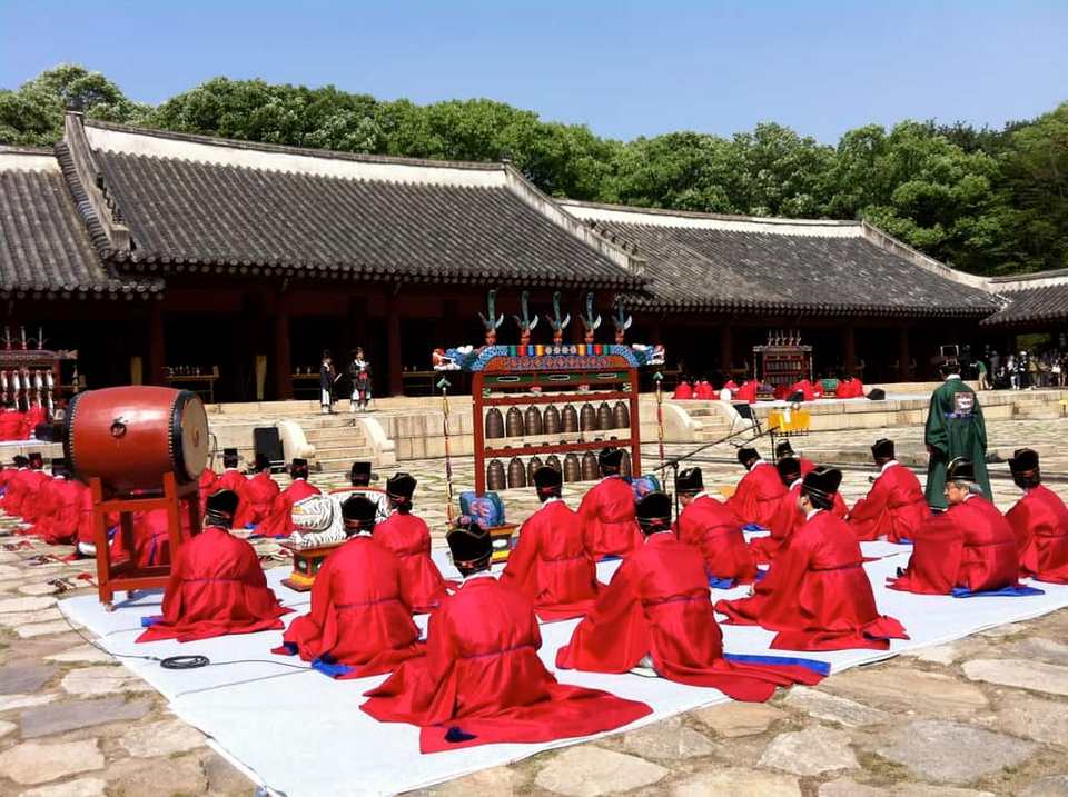Jongmyo Shrine (1)
