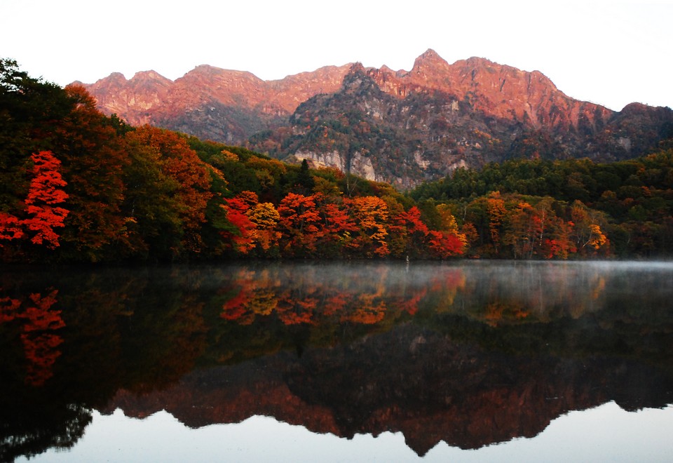 Kusaki Dam Lake autumn (1)