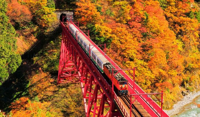 Kurobe Gorge autumn (4) Kurobe Gorge autumn (1)