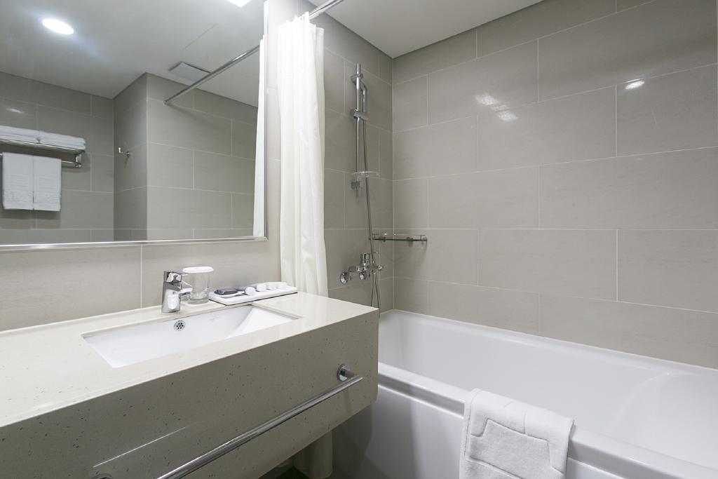 Aventree Hotel Busan (1)
