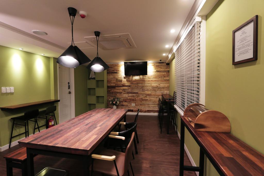 Blue Boat Hostel Nampodong busan (1)