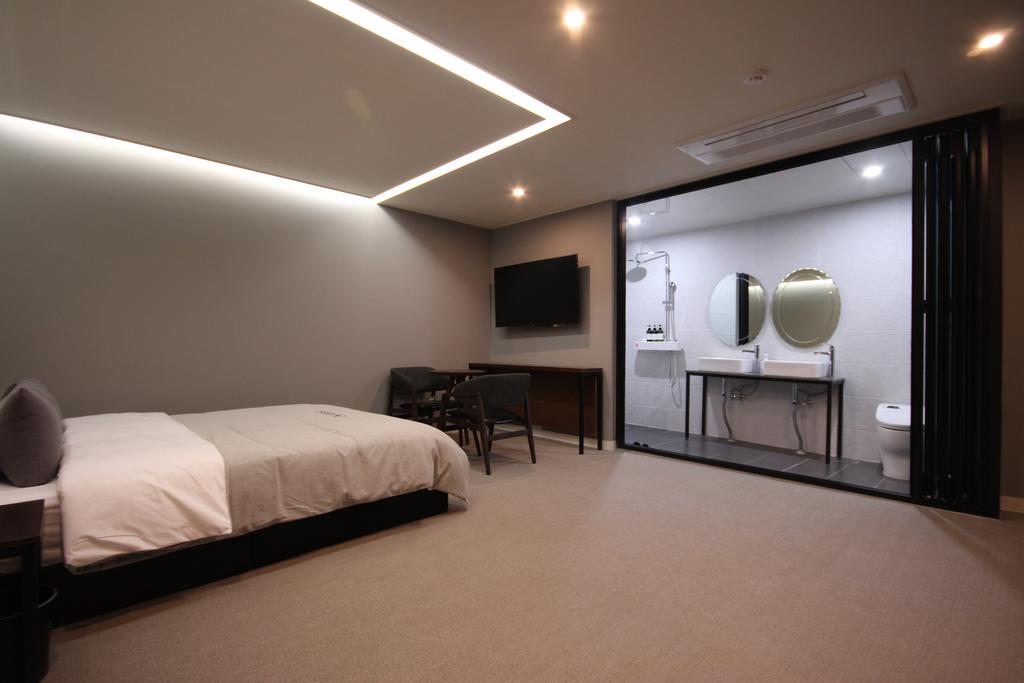 Busan Station Dino Hotel busan,cheap hotels in busan (1)