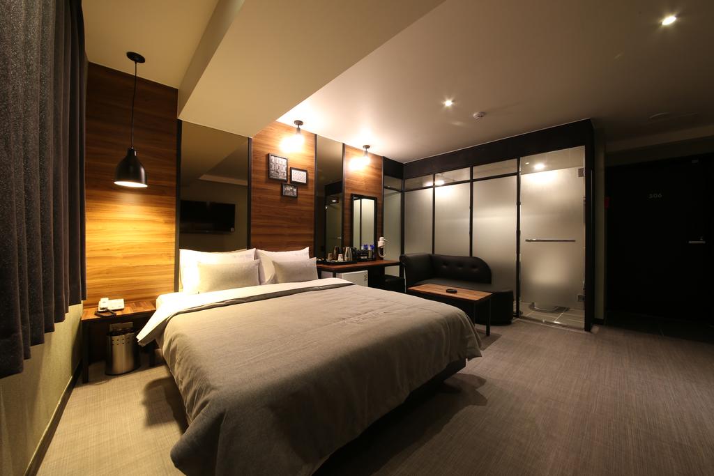 The Last Hotel cheap hotels in busan
