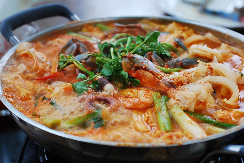 Haemul Ddukbaegi (Seafood hotpot) (1)