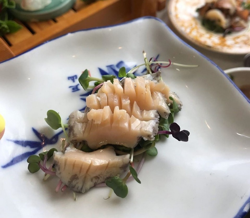 Hwae (Fresh Raw Fish with Salad) jeju (1)