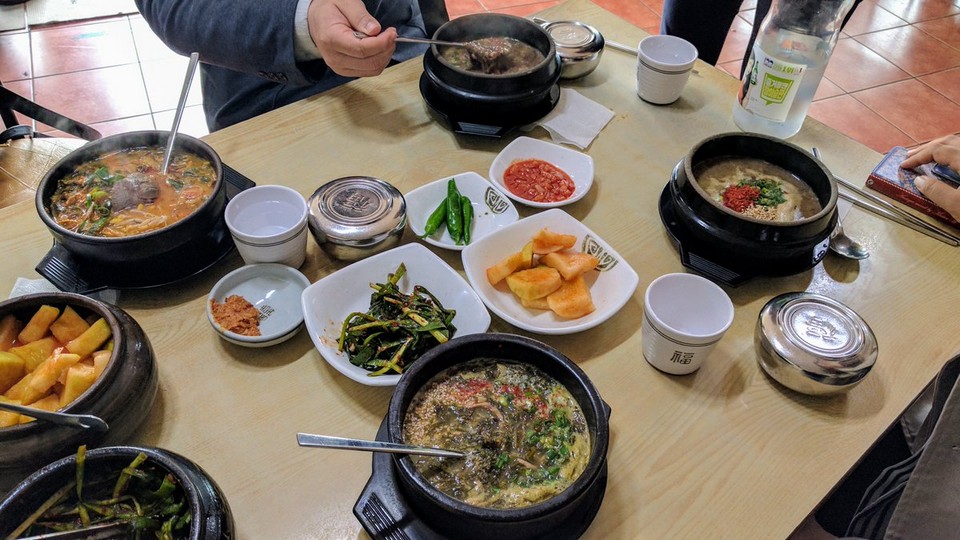 Jeju Momguk (seaweed soup, gulfweed soup) jeju (1)