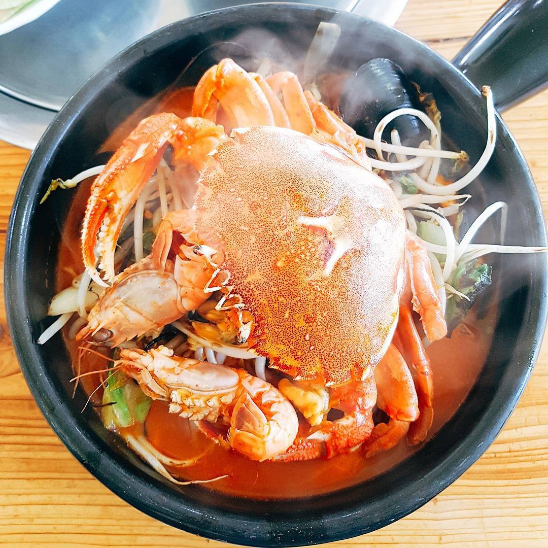 Jjamppong (Korean Spicy Seafood Noodle Soup) (1)