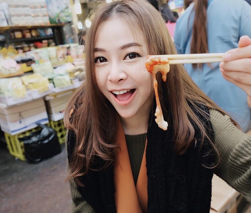 Live Octopus Sashimi jeju (1)