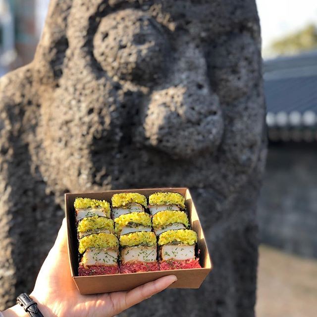Shrimp kimbap jeju (1)