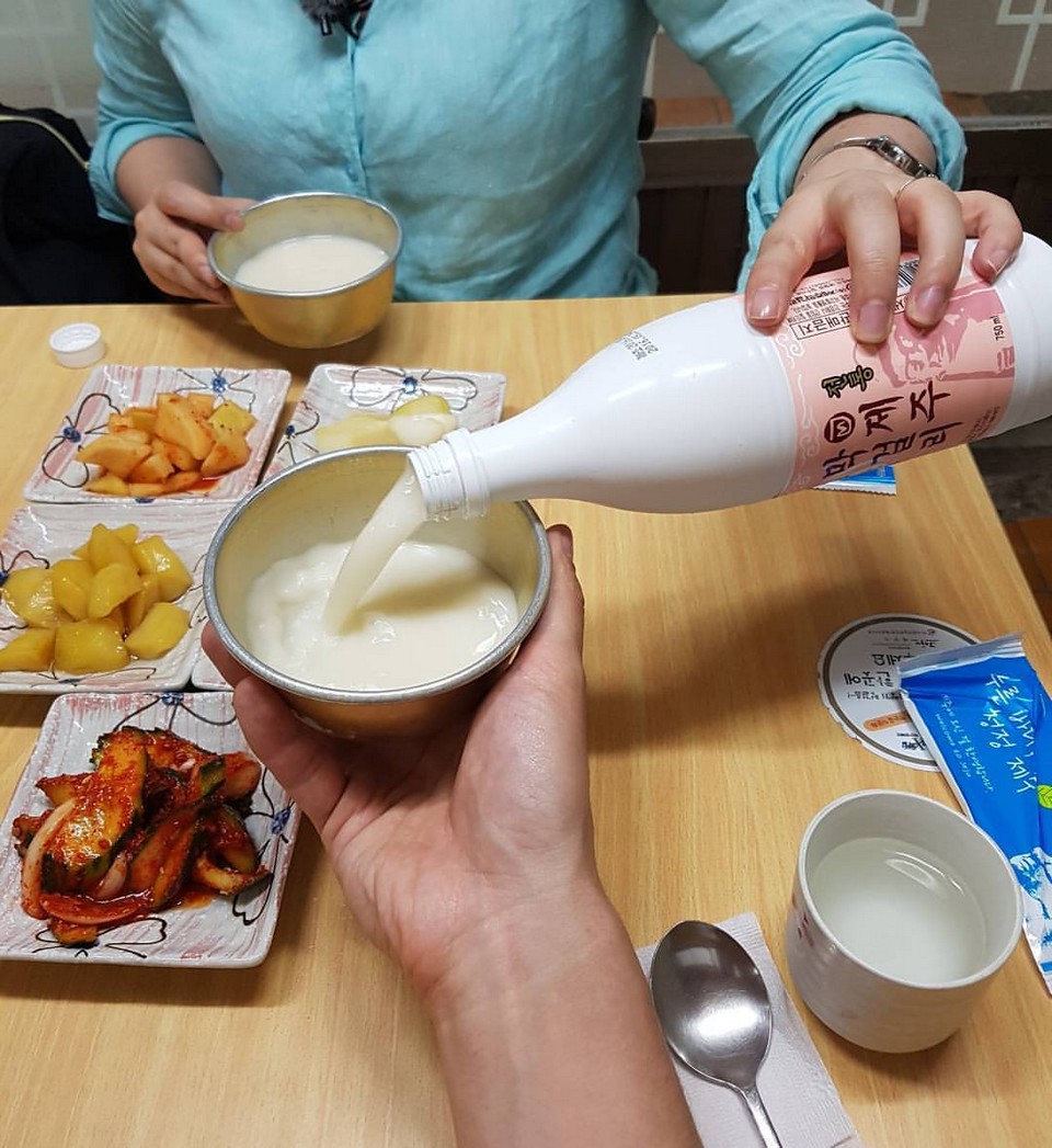 Makgeolli rice wine (3)