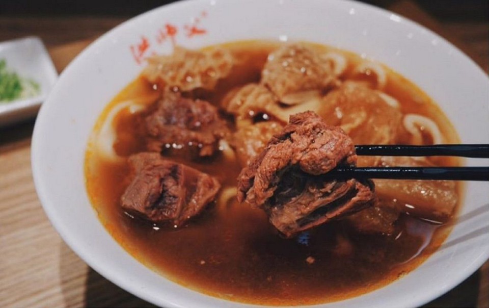Chef Hung’s beef noodles (3)