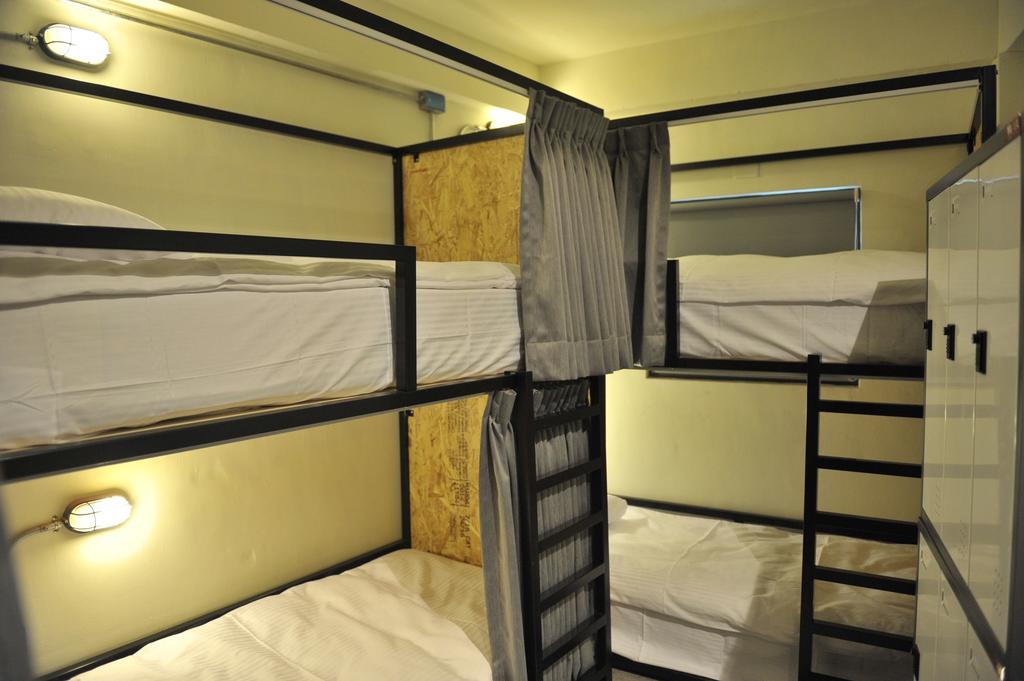 Budget hotel in Taichung Taiwan Park Hostel (1)