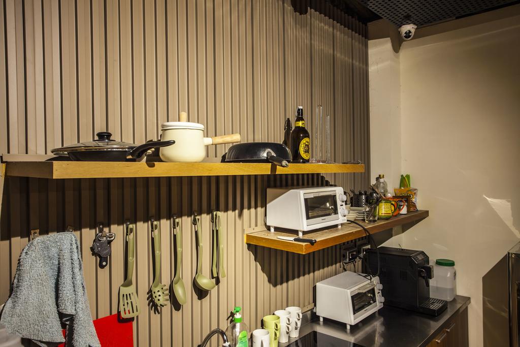 Budget hotel in Taichung Taiwan Park Hostel (1)