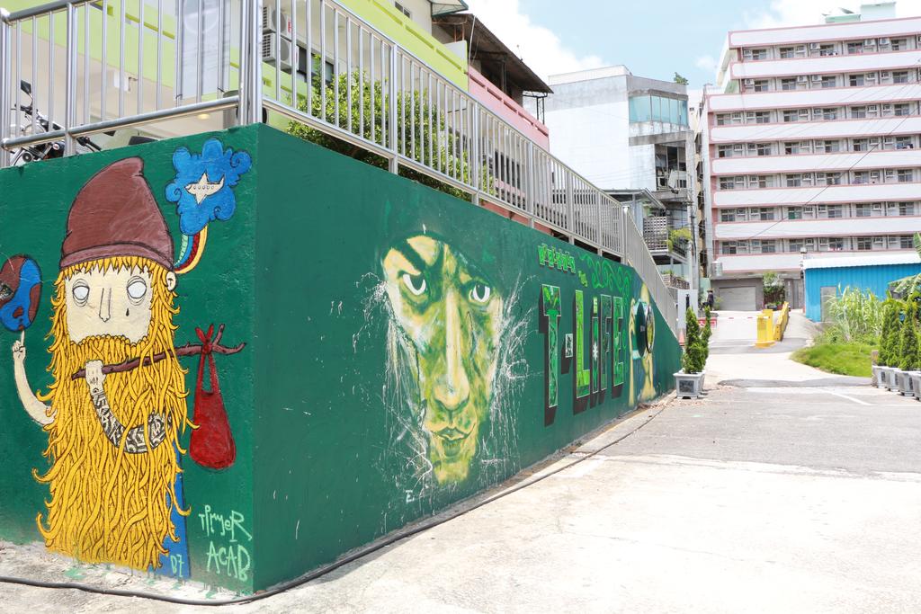 Cheap hotel in Taichung T-Life Hostel (1)