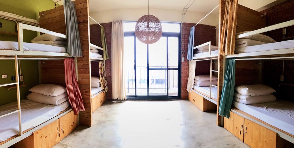 Cheapest hotel in Taichung Taiwan Lane 62 Hostel (1)