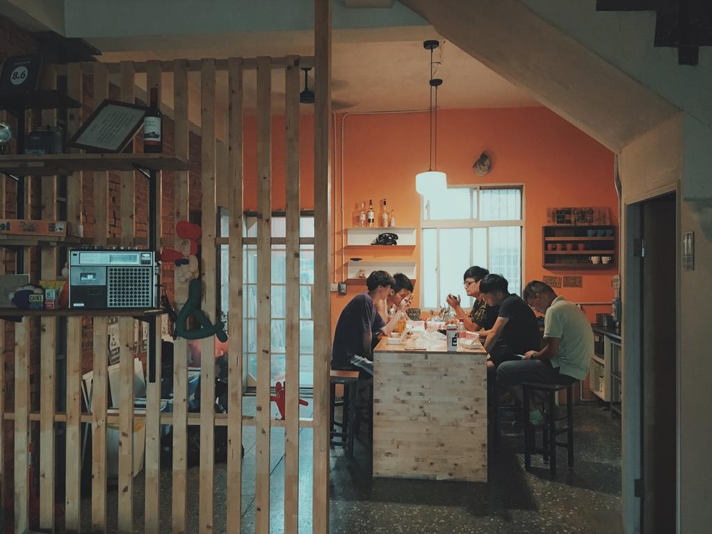 Cheapest hotel in Taichung Taiwan Lane 62 Hostel (1)