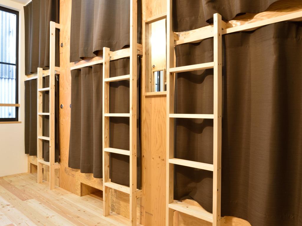 Best hostels in Osaka Japan Hostel Mitsuwaya (1)