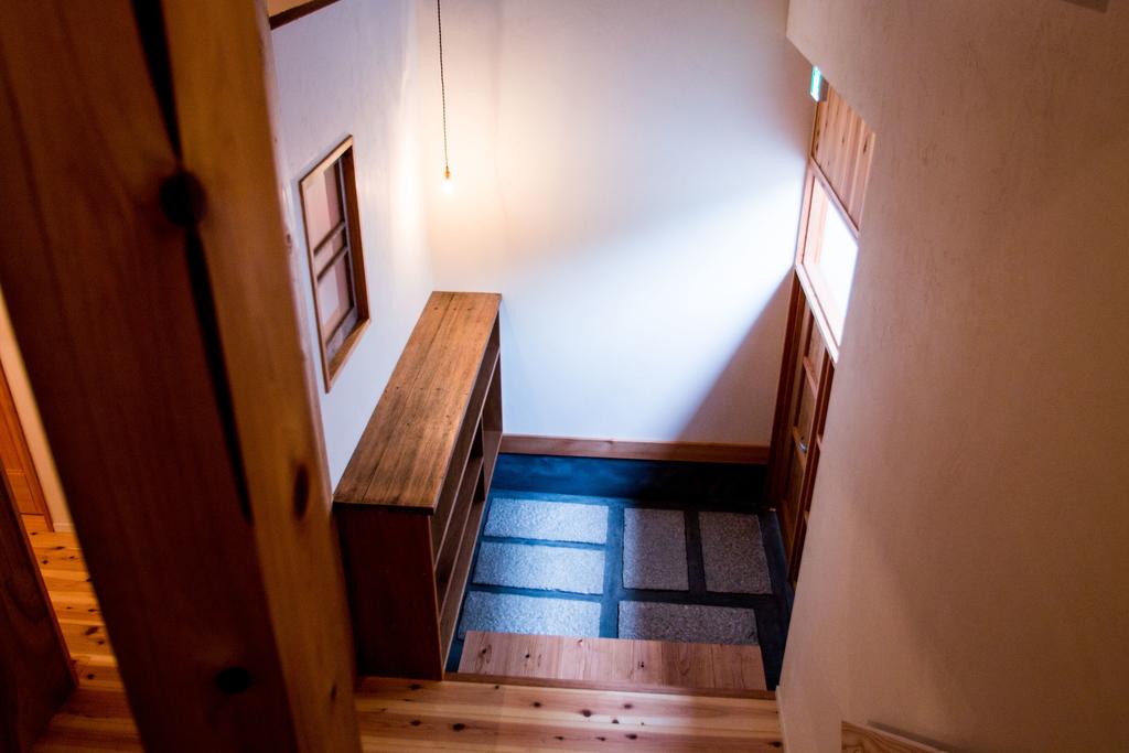 Cheapest hostel in Osaka Japan Coffee & Music Hostel LnK (1)