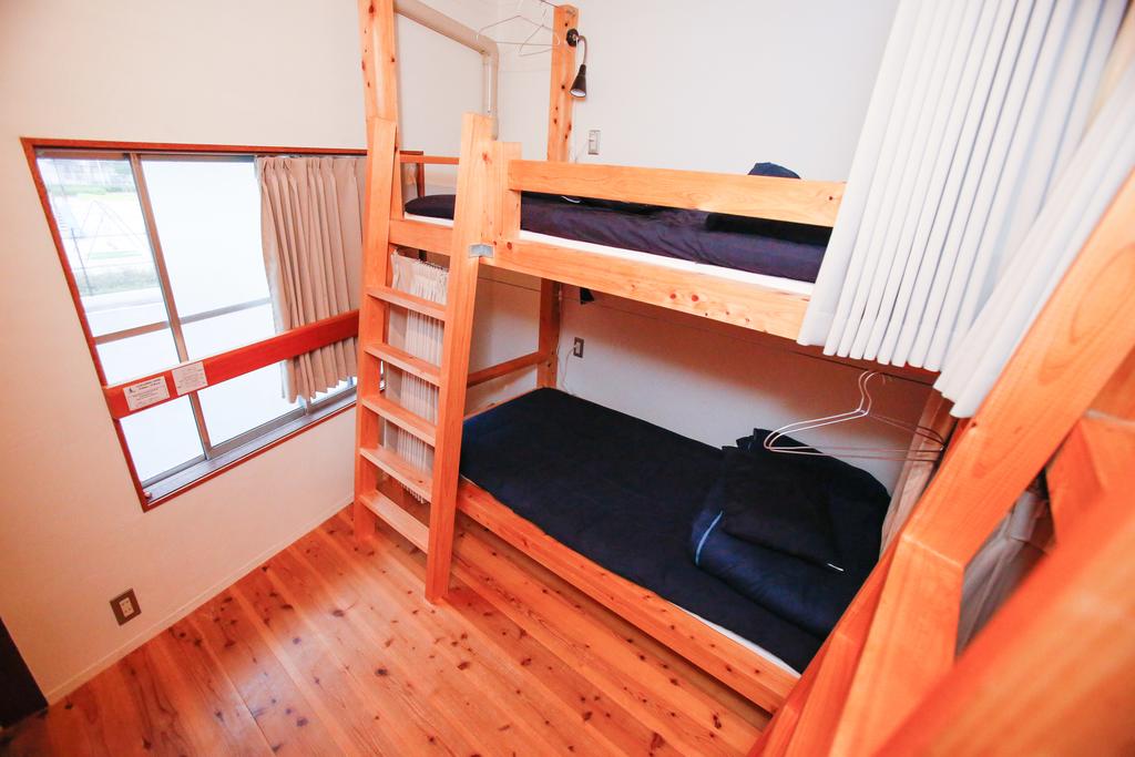 Cheapest hostel in Osaka Japan Coffee & Music Hostel LnK (1)