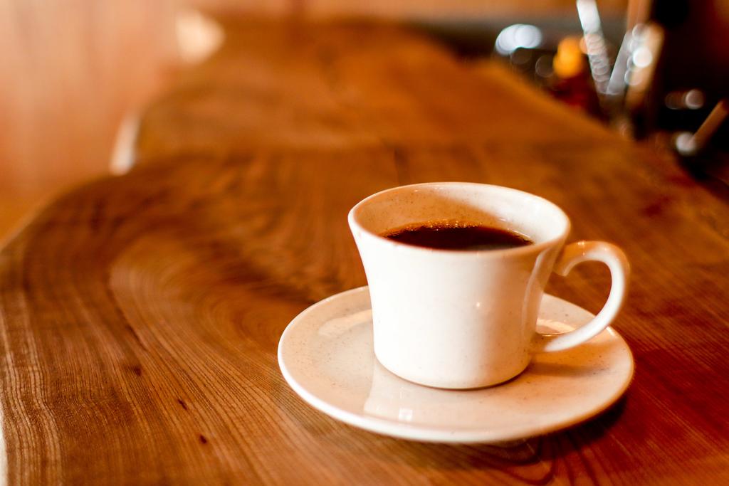 Cheapest hostel in Osaka Japan Coffee & Music Hostel LnK (1)