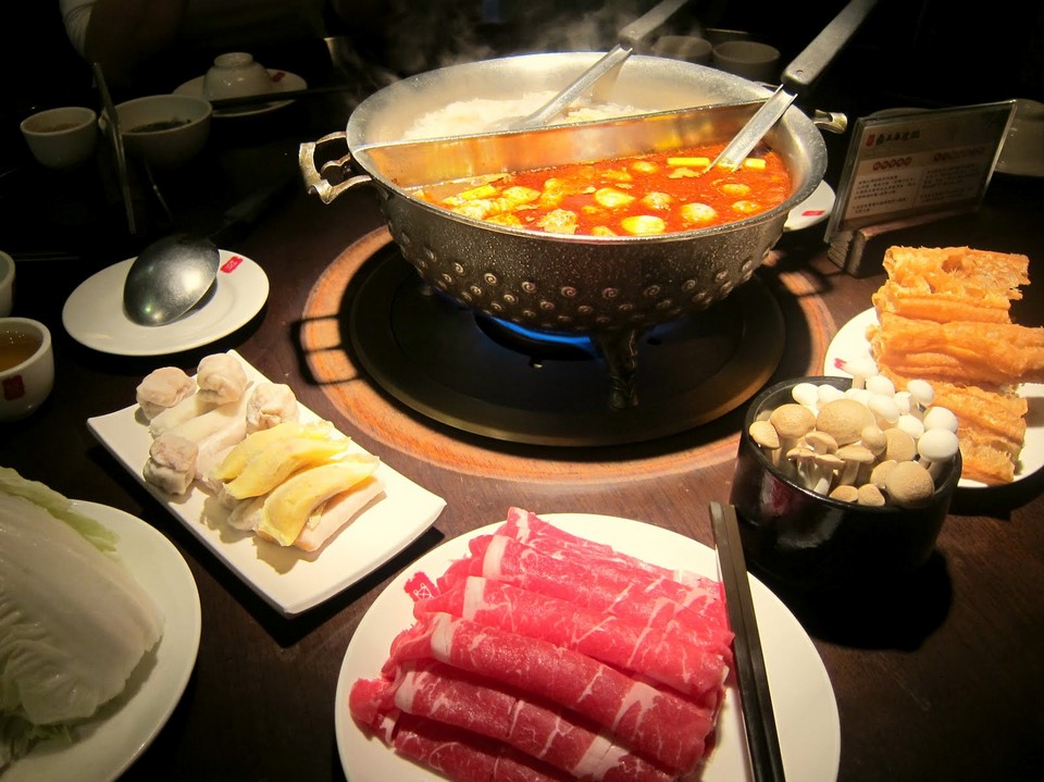 Taichung best restaurants Ding Wang Spicy Hotpot (1)
