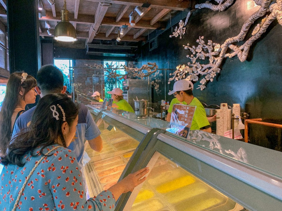 Where to eat in Taichung Taiwanese Ice-cream at Miyahara (1)