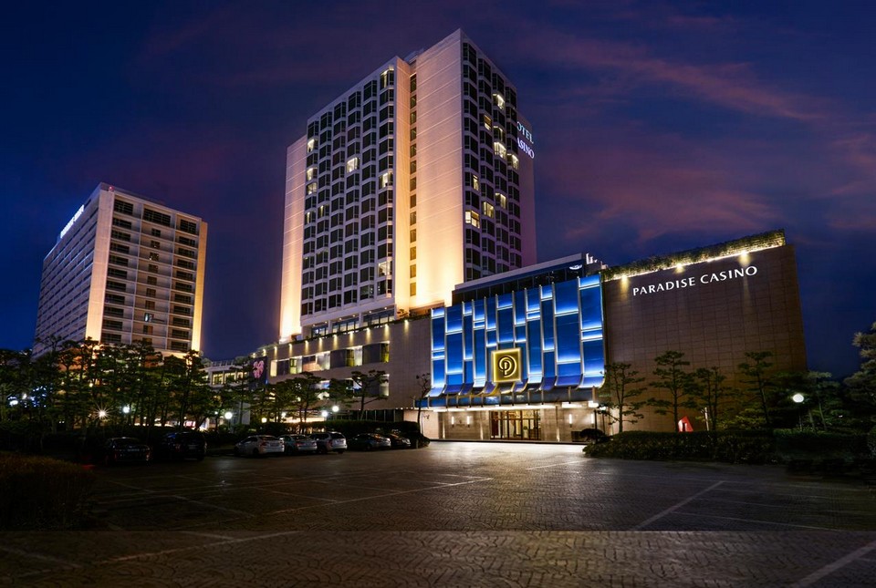 Paradise Casino (1)