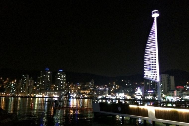 Songdo Beach night busan (1)