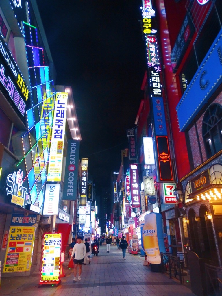 What to do in Busan at night Seomyeon (1)